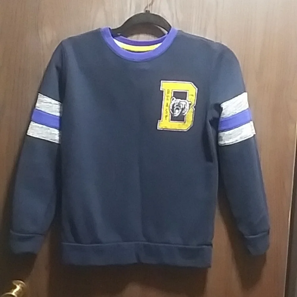 Boy's Old Navy Varsity style sweatshirt